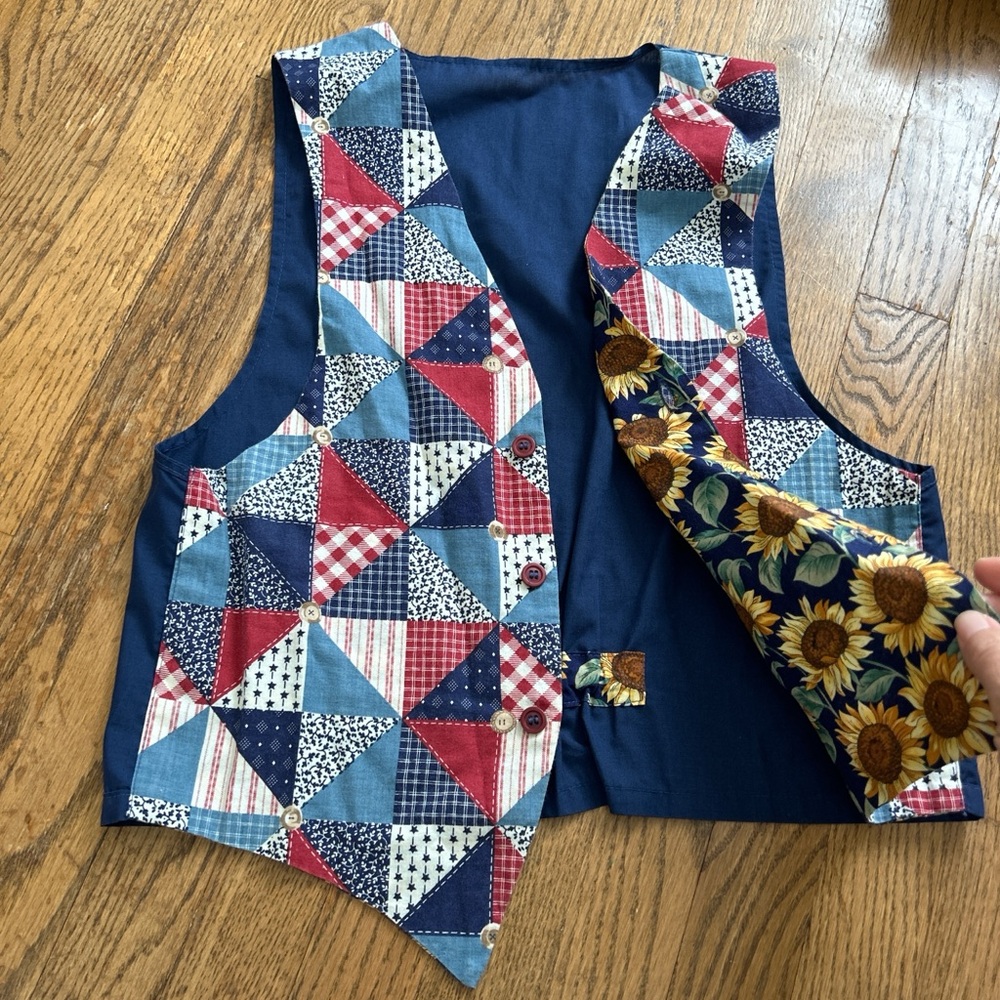 2 In 1 reversible vest sunflowers Americana patchwork quilt Red, white blue